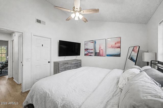 8111 W WACKER Road 32, Peoria, AZ 85381