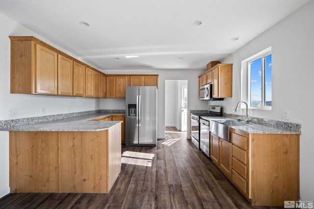 1435 W 8th Street, Silver Springs, NV 89429