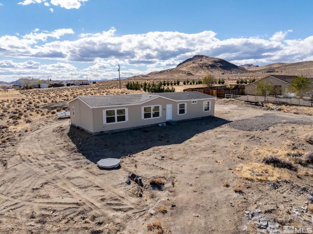 1435 W 8th Street, Silver Springs, NV 89429