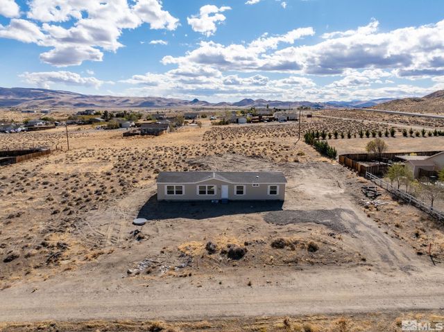 1435 W 8th Street, Silver Springs, NV 89429