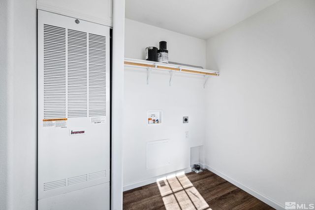 1435 W 8th Street, Silver Springs, NV 89429