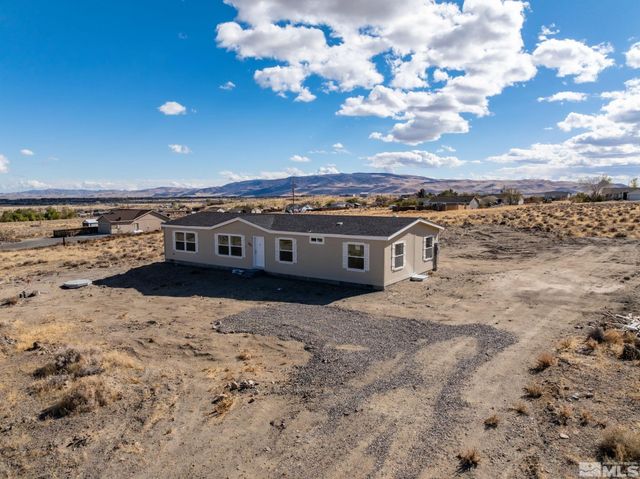 1435 W 8th Street, Silver Springs, NV 89429