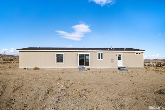 1435 W 8th Street, Silver Springs, NV 89429