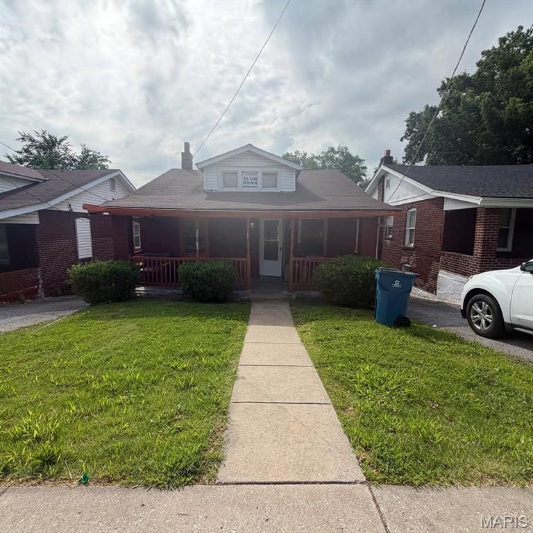 3416 Lucas And Hunt Road, St Louis, MO 63121