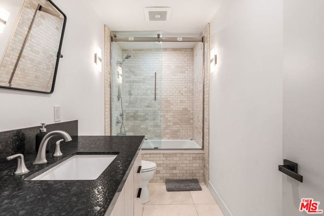 8425 Hillside Avenue, Los Angeles, CA 90069