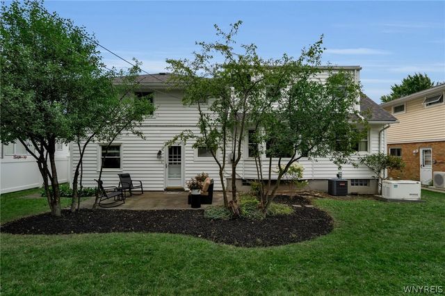 298 Donna Lea Boulevard, Amherst, NY 14221