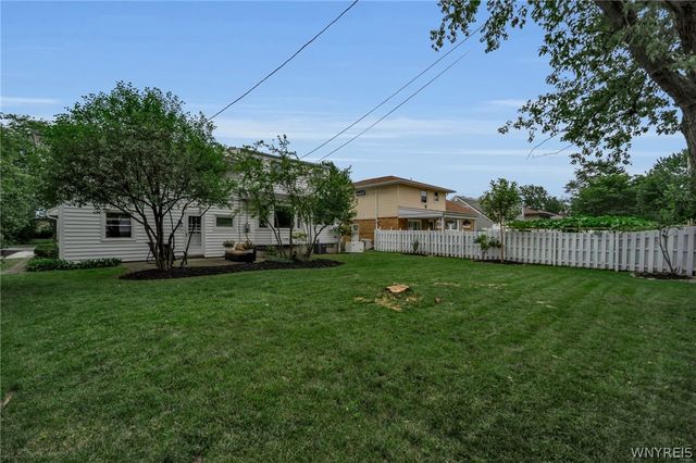 298 Donna Lea Boulevard, Amherst, NY 14221