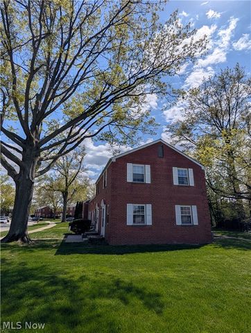 422 Clearview Drive J10, Euclid, OH 44123