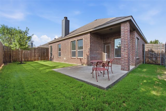 1417 Red River Drive, Aubrey, TX 76227