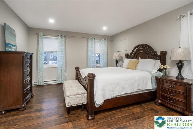 111 Brewster Way, Pocono Twp, PA 18301