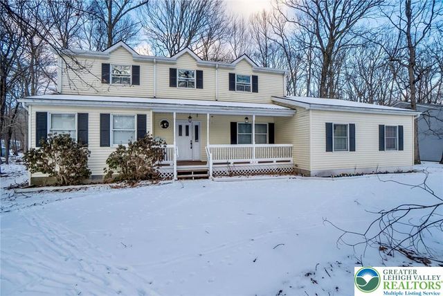 111 Brewster Way, Pocono Twp, PA 18301