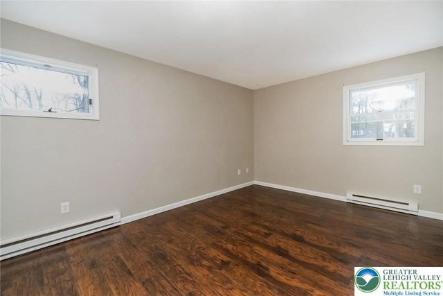 111 Brewster Way, Pocono Twp, PA 18301