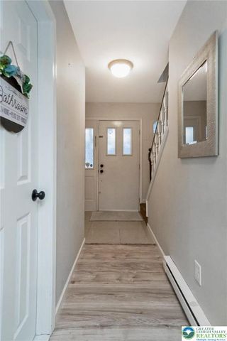 111 Brewster Way, Pocono Twp, PA 18301