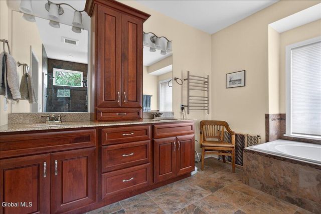 1019 Gideon Trace, Charlton, NY 12302