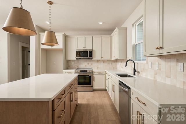 2263 Lee Lawing Road, Lincolnton, NC 28092