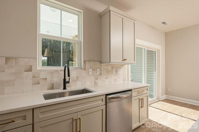 2263 Lee Lawing Road, Lincolnton, NC 28092