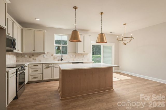 2263 Lee Lawing Road, Lincolnton, NC 28092