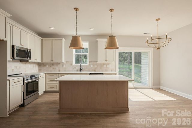 2263 Lee Lawing Road, Lincolnton, NC 28092