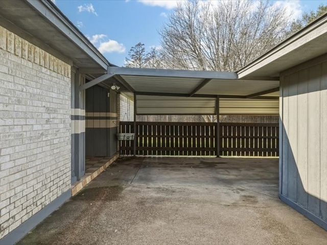 1815 Dicey Road, Weatherford, TX 76085