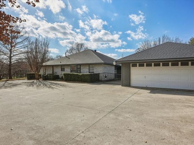 1815 Dicey Road, Weatherford, TX 76085