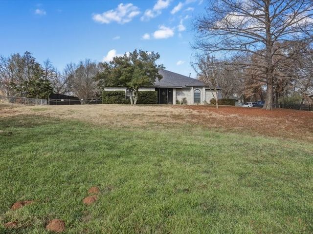 1815 Dicey Road, Weatherford, TX 76085
