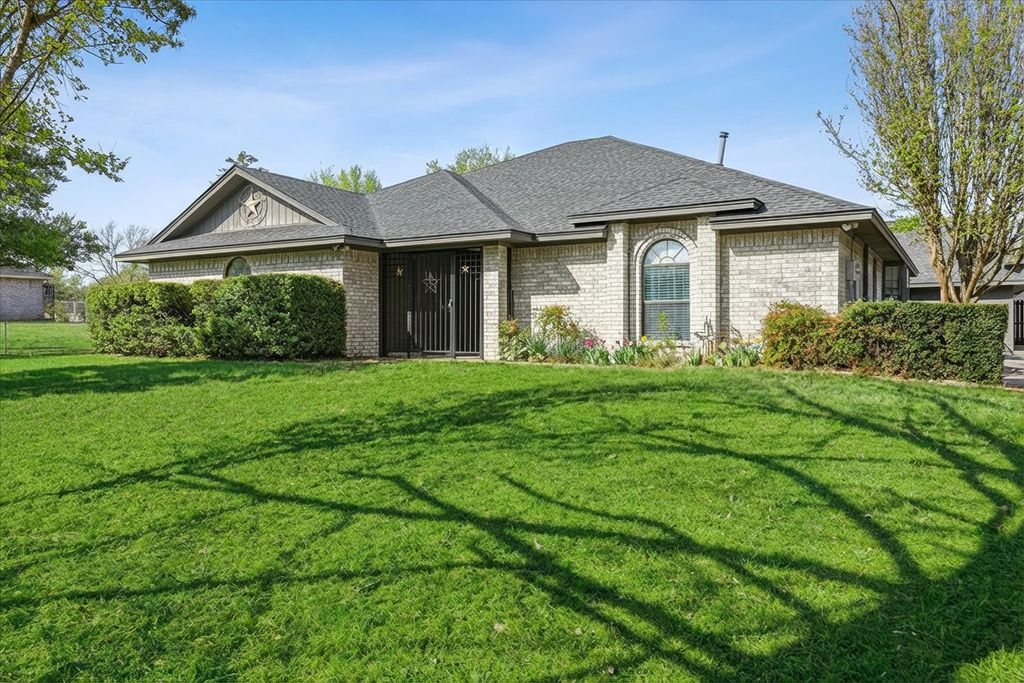 1815 Dicey Road, Weatherford, TX 76085