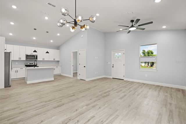 149 HICKORY AVENUE, Orange City, FL 32763