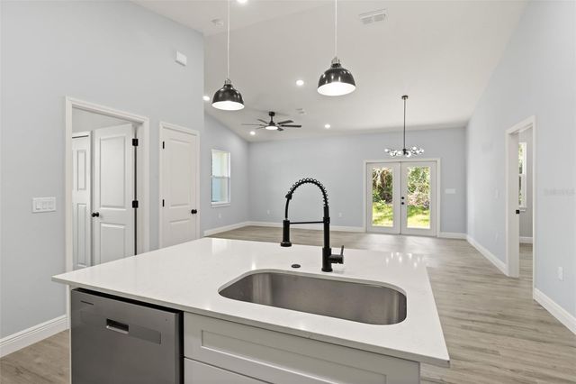 149 HICKORY AVENUE, Orange City, FL 32763