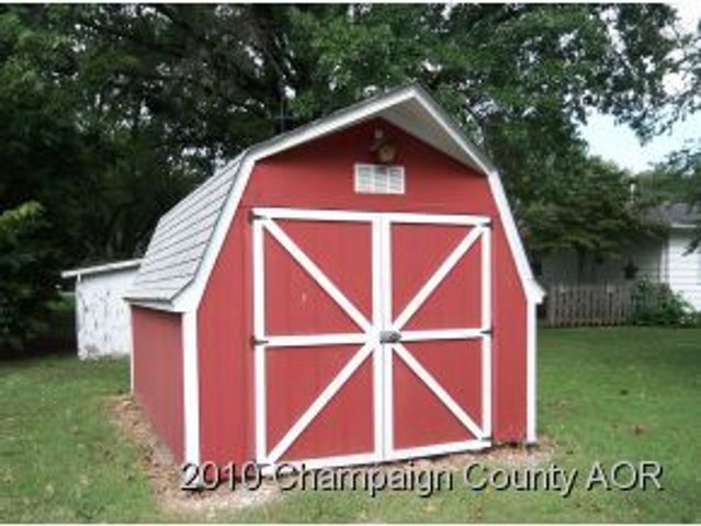 606 E VAN ALLEN Street, Tuscola, IL 61953