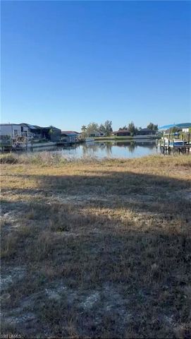 4510 Jacaranda PKWY W, Cape Coral, FL 33993