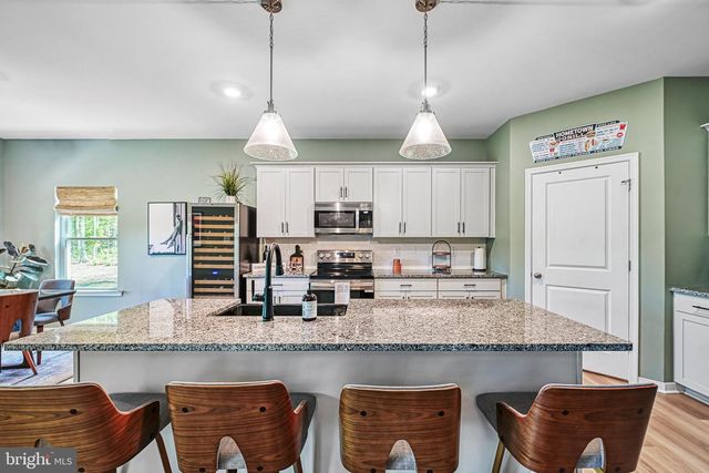632 NOAHS LANDING DR, Bumpass, VA 23024