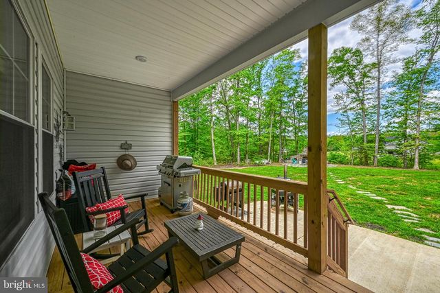 632 NOAHS LANDING DR, Bumpass, VA 23024