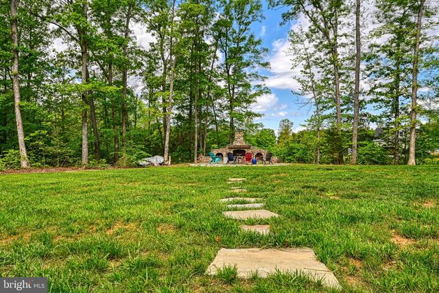 632 NOAHS LANDING DR, Bumpass, VA 23024