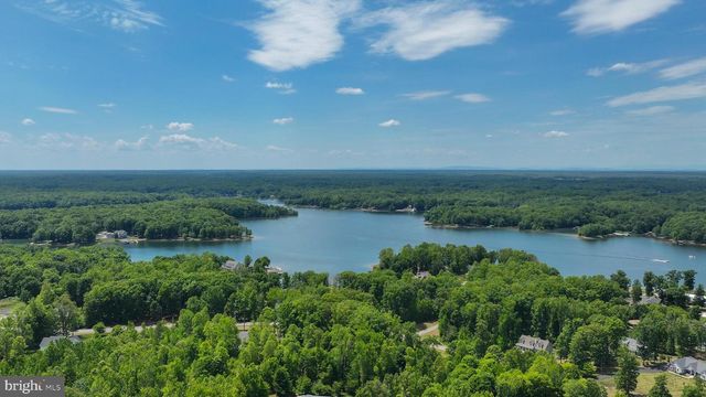 632 NOAHS LANDING DR, Bumpass, VA 23024