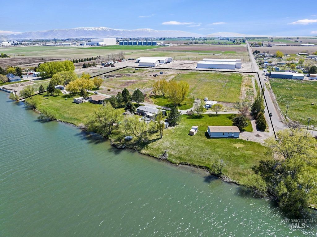 392 W 90 N, Burley, ID 83318