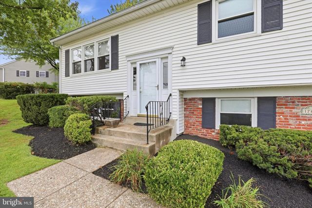 1701 N GRAVERS RD, Plymouth Meeting, PA 19462