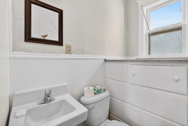 232 W 8TH AVENUE, Oshkosh, WI 54902