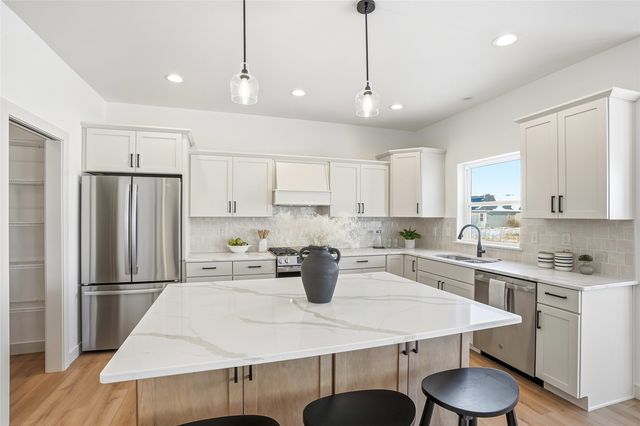 810 Yorkshire Street, North Liberty, IA 52317