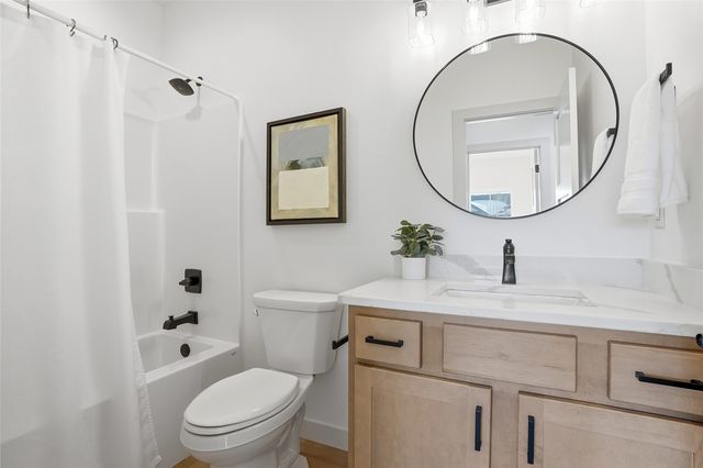 810 Yorkshire Street, North Liberty, IA 52317