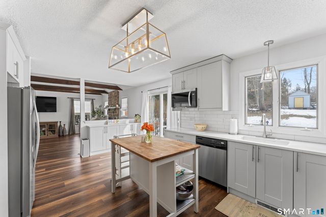 195 Mill Street, Shelton, CT 06484