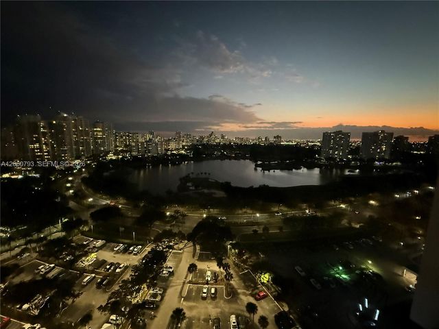 3701 N Country Club Dr 2205, Aventura, FL 33180