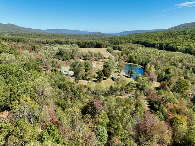 1504 Hutchison RD, Newport, VA 24128