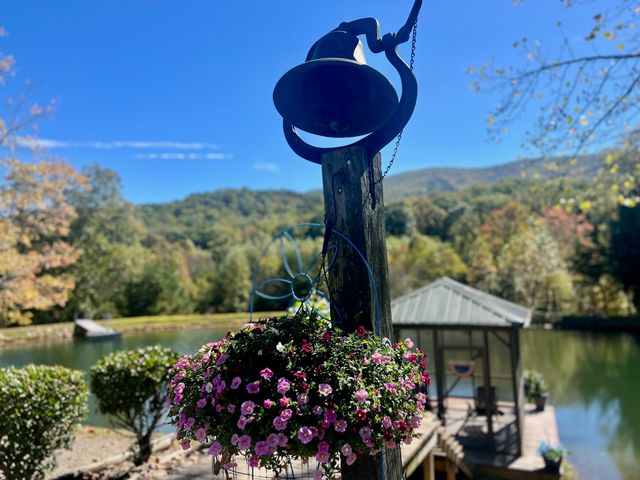 1504 Hutchison RD, Newport, VA 24128