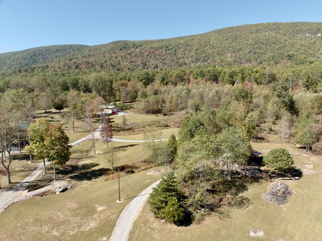 1504 Hutchison RD, Newport, VA 24128