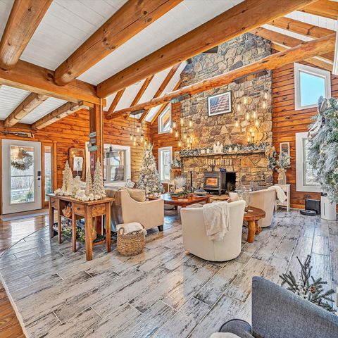 1504 Hutchison RD, Newport, VA 24128