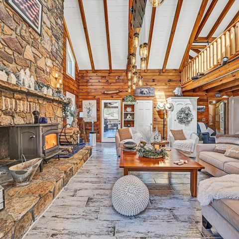 1504 Hutchison RD, Newport, VA 24128