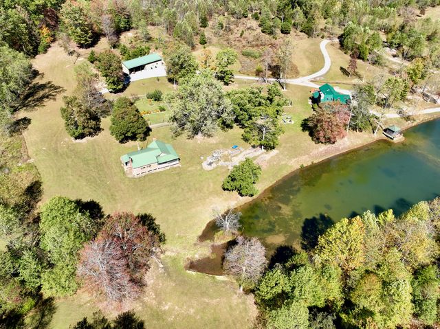 1504 Hutchison RD, Newport, VA 24128