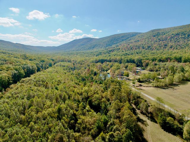 1504 Hutchison RD, Newport, VA 24128