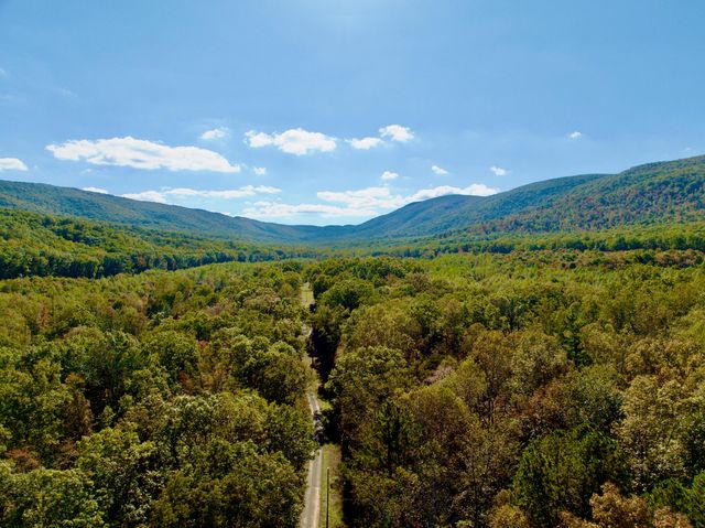 1504 Hutchison RD, Newport, VA 24128