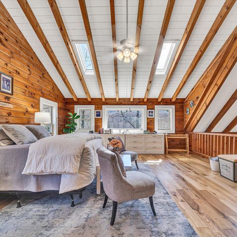 1504 Hutchison RD, Newport, VA 24128